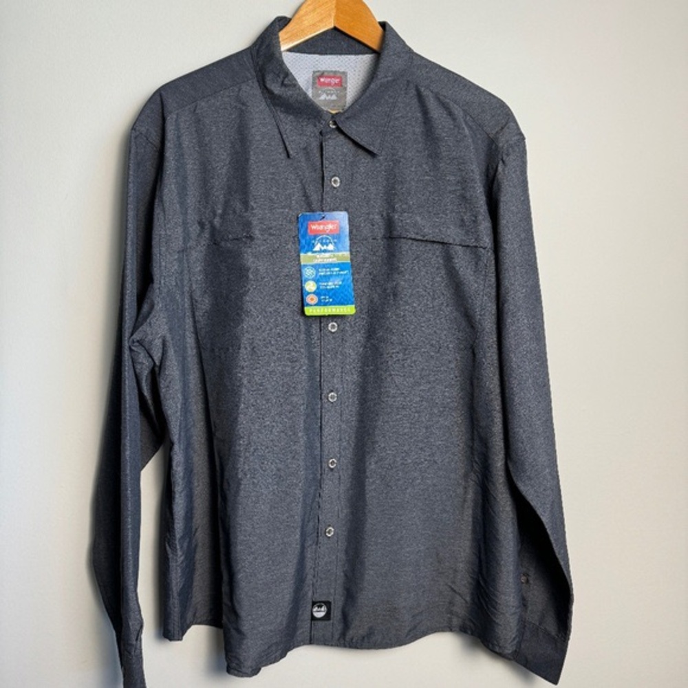 Wrangler Outdoor Mens Charcoal
Performance Long Sleeve Button Up Shirt
XL